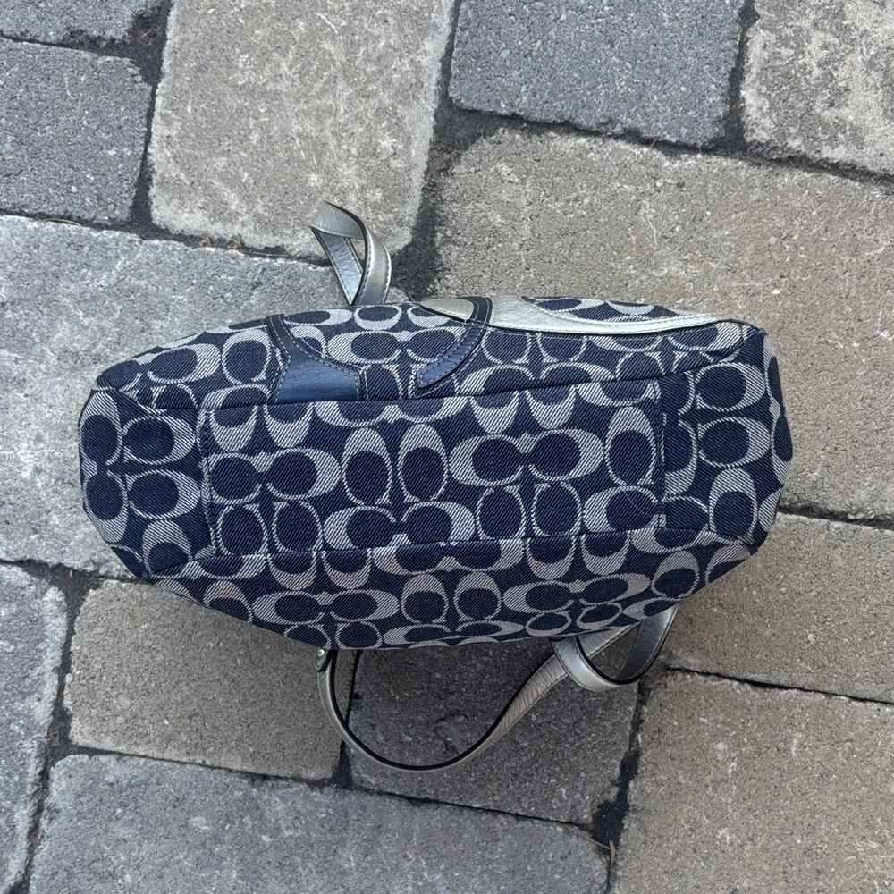 COACH SIGNATURE INDIGO TOTE BAG #17182 - Picture 5 of 11
